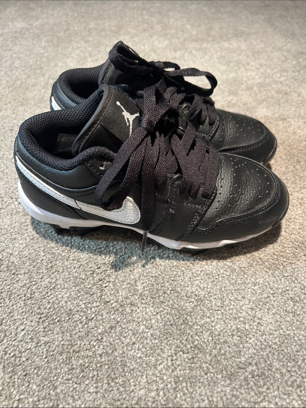 Jordan Kids Black and White Low-Top cleats